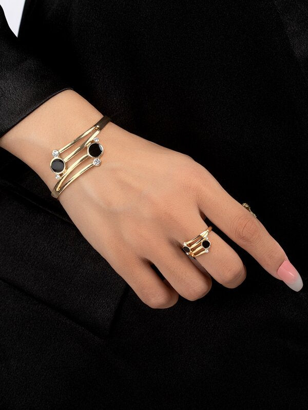 Rings & Bracelets